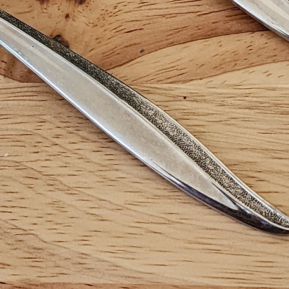 Oneidacraft Textura Stainless 4 Ice Tea Spoons Oneida Deluxe textured MCM Mod